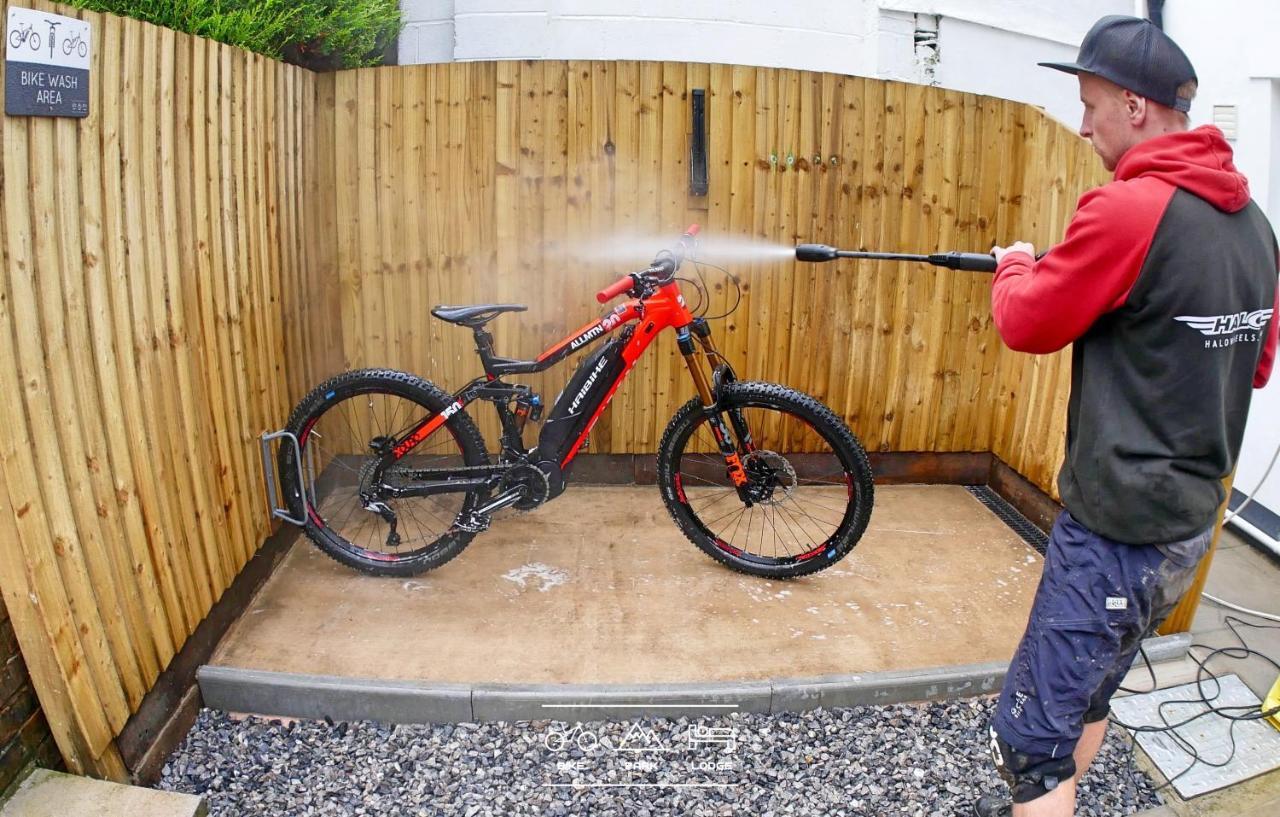 Bike Park Lodge Merthyr Tydfil Exterior photo